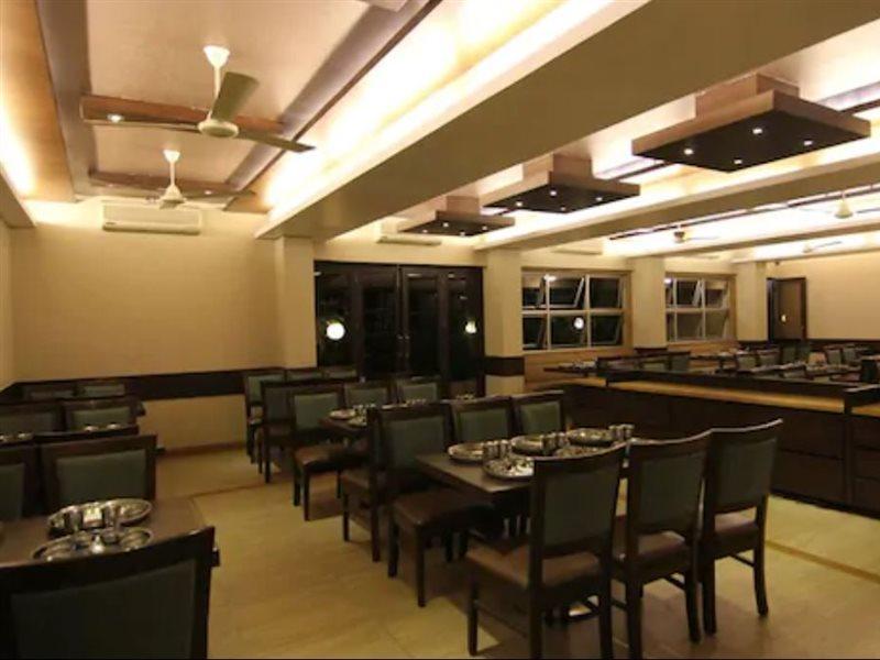 Hotel Chandralok Lonavala Eksteriør billede