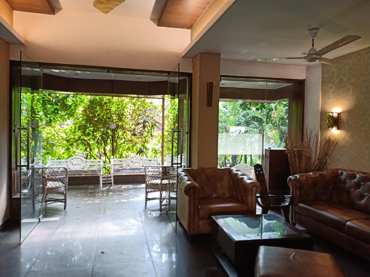 Hotel Chandralok Lonavala Eksteriør billede