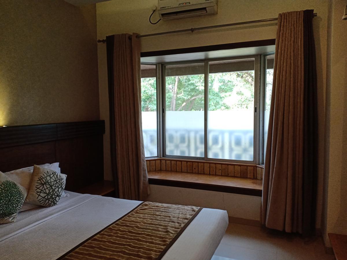 Hotel Chandralok Lonavala Eksteriør billede