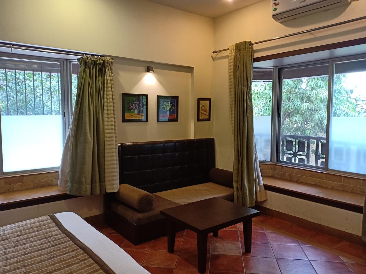 Hotel Chandralok Lonavala Eksteriør billede