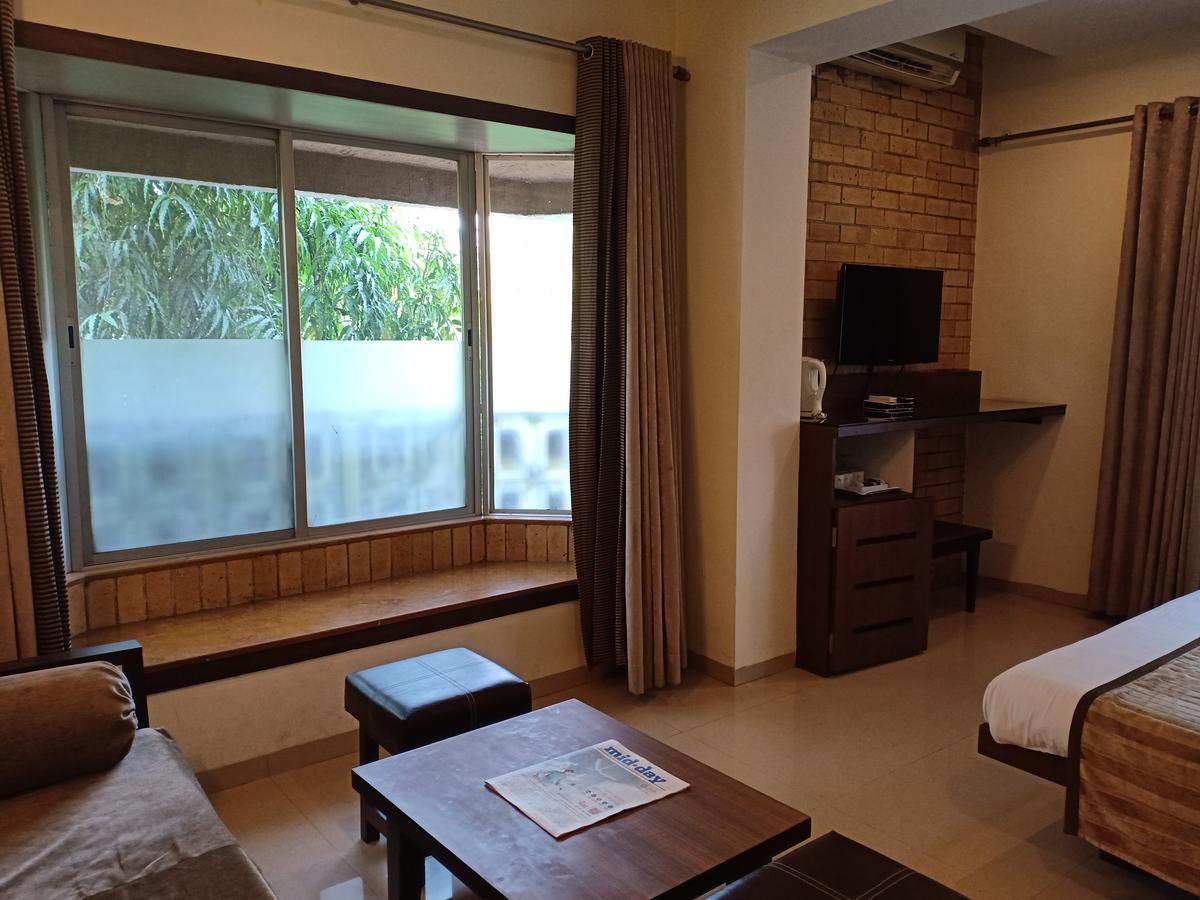 Hotel Chandralok Lonavala Eksteriør billede