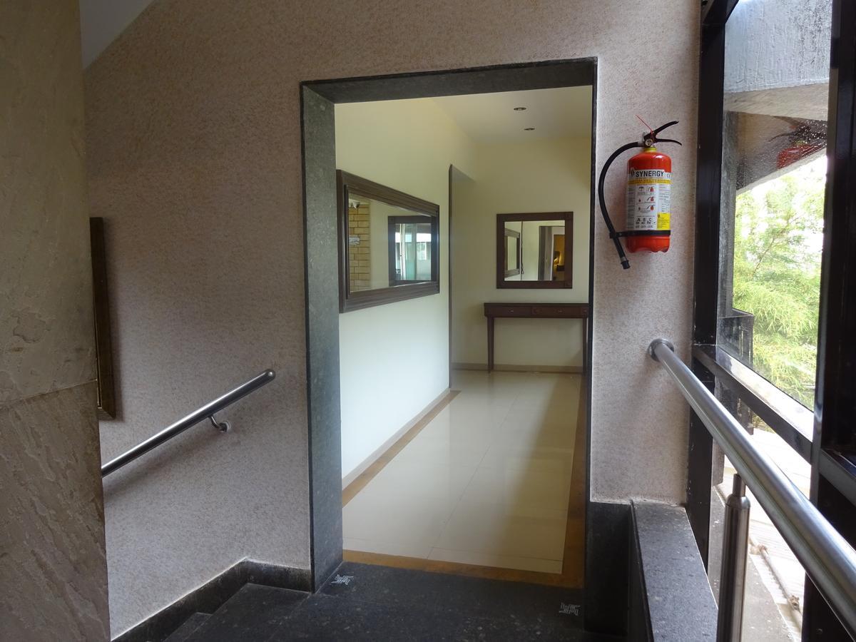 Hotel Chandralok Lonavala Eksteriør billede