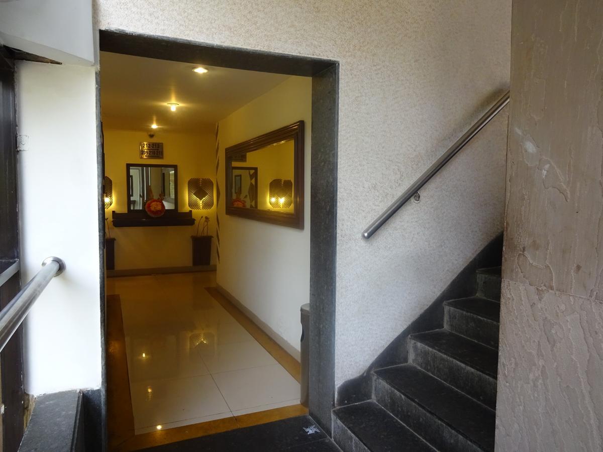 Hotel Chandralok Lonavala Eksteriør billede