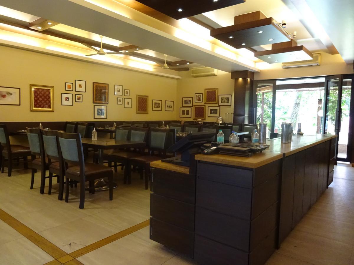 Hotel Chandralok Lonavala Eksteriør billede