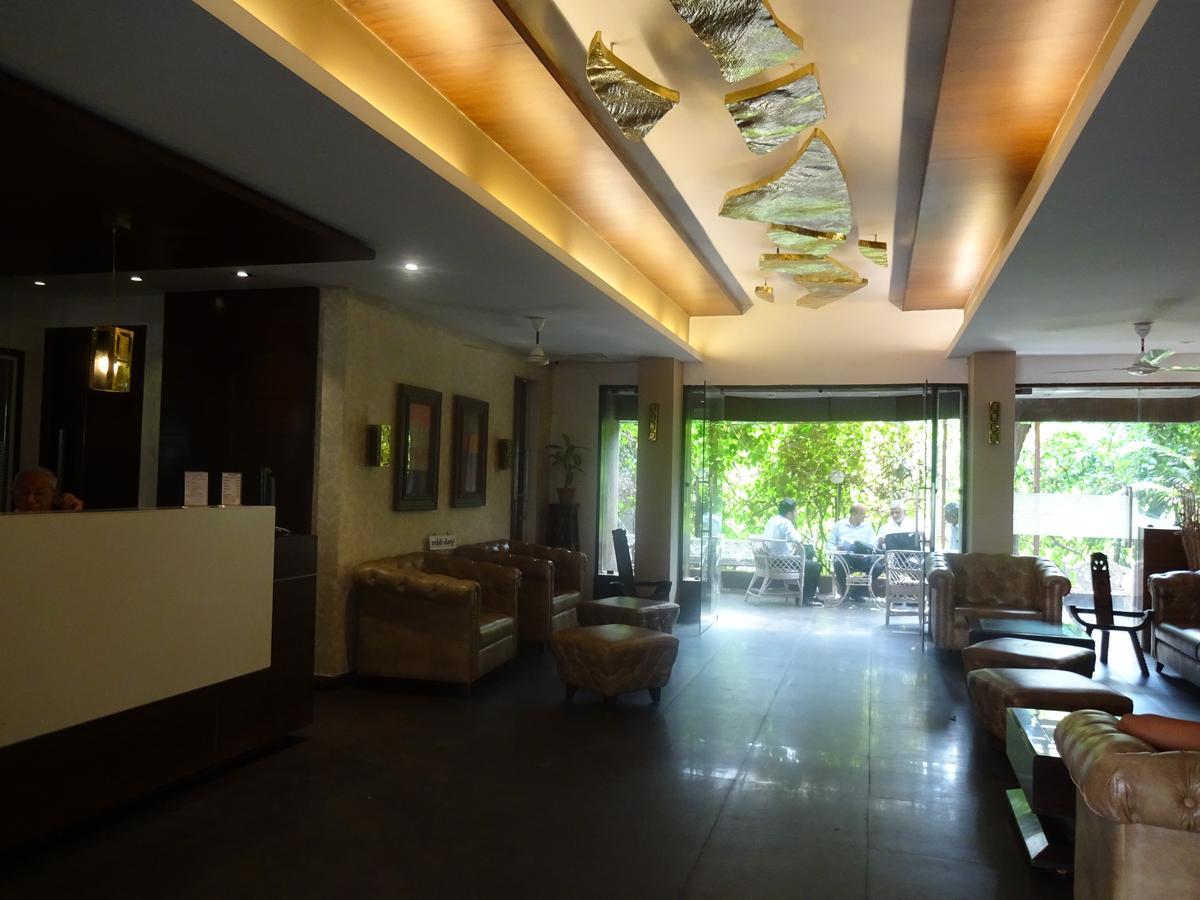 Hotel Chandralok Lonavala Eksteriør billede